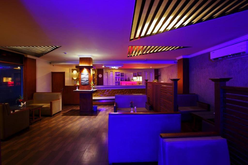 Sreevalsam Residency Kulanada Hotel Tamarakulam ภายนอก รูปภาพ