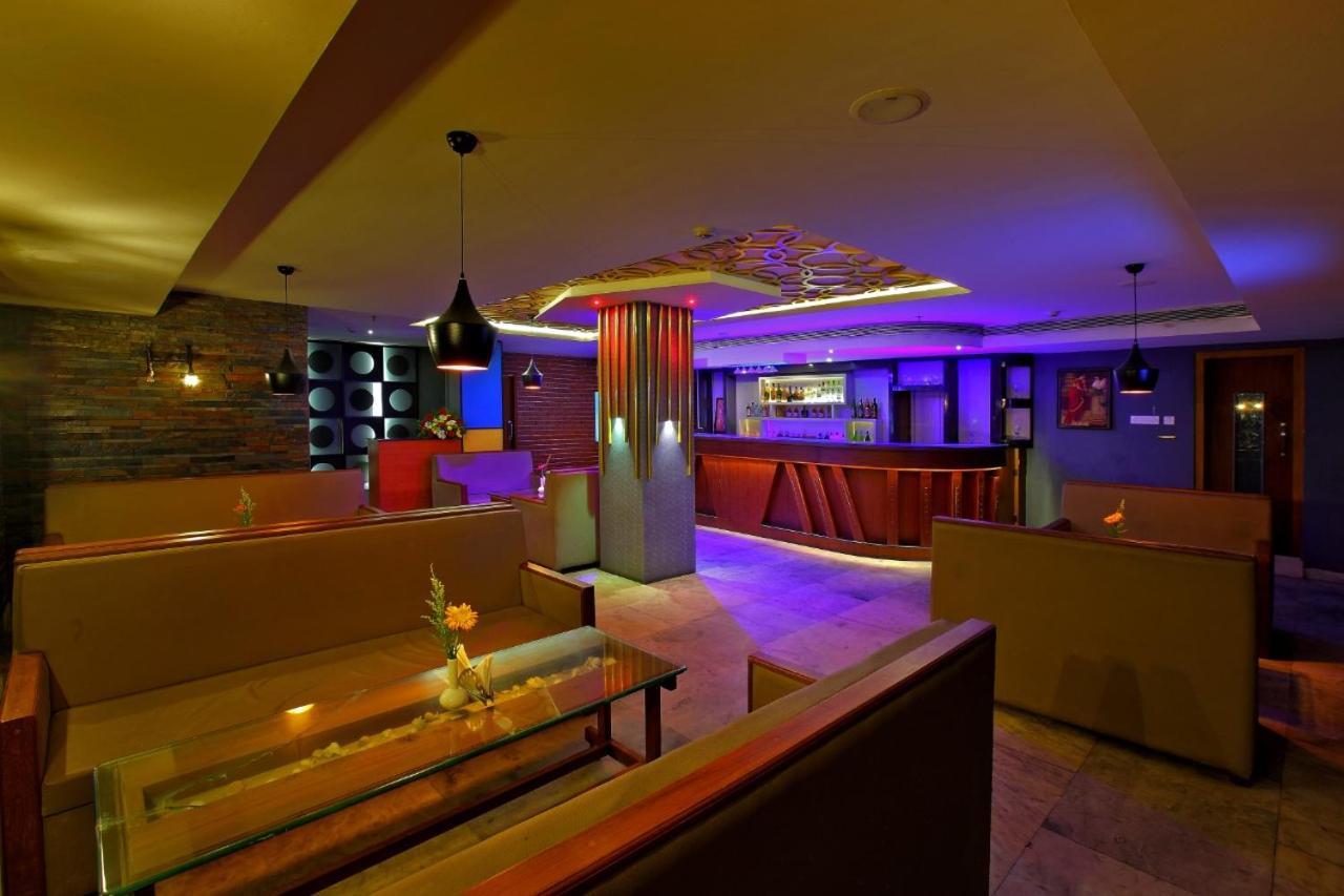 Sreevalsam Residency Kulanada Hotel Tamarakulam ภายนอก รูปภาพ