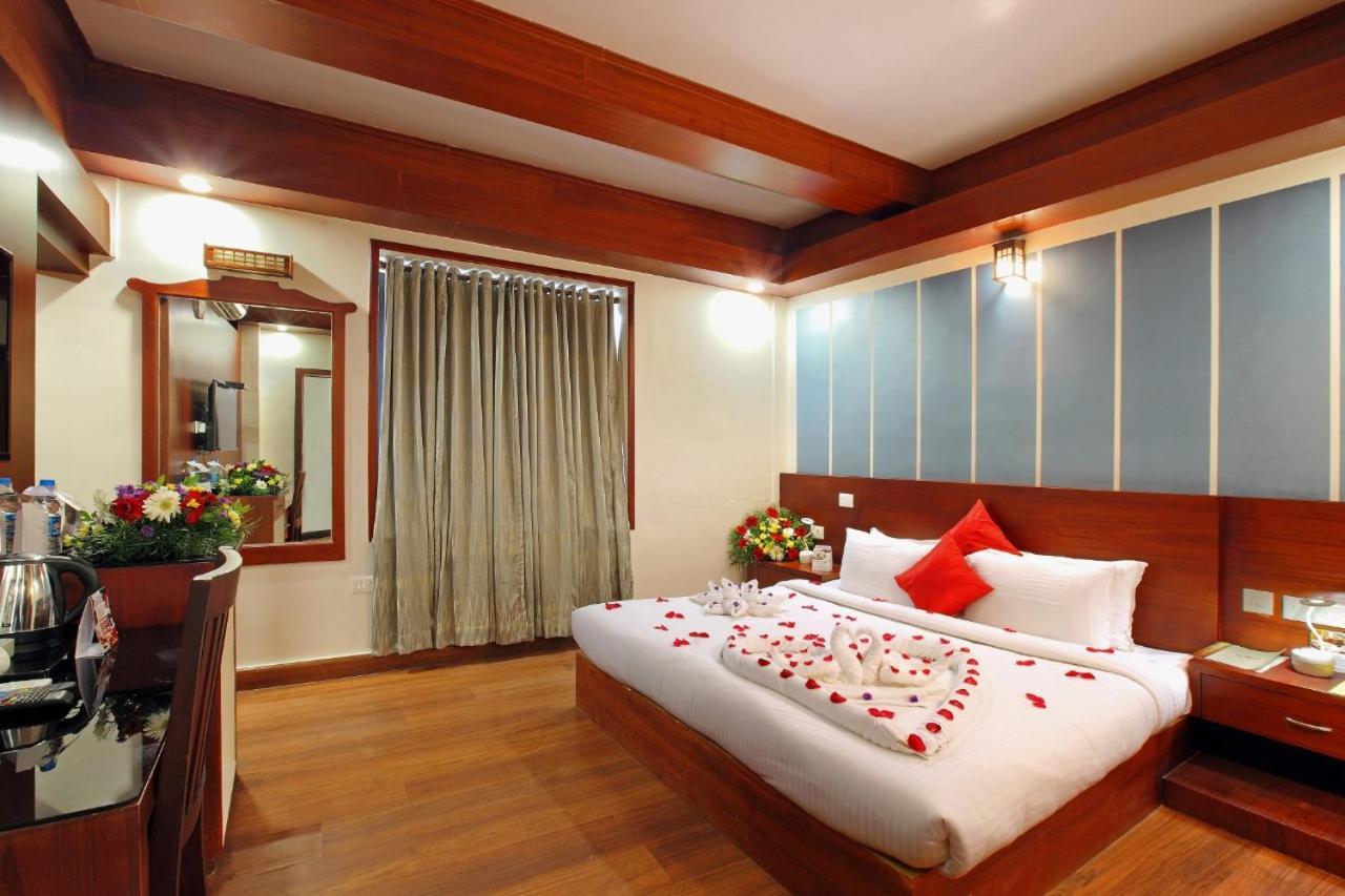 Sreevalsam Residency Kulanada Hotel Tamarakulam ภายนอก รูปภาพ